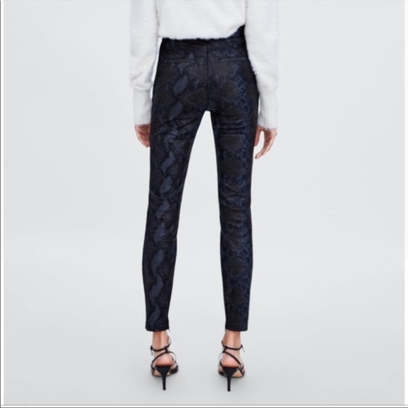 ZARA TRAFALUC LEGGING COLLECTION SNAKE SKIN PANTS SIZE M - Picture 3 of 9